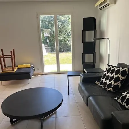 فيلة Agreable Maison Avec Exterieur نيم